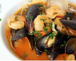 Homemade Cioppino Recipe – Laura Vitale – Laura in the Kitchen Episode 263