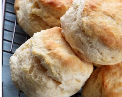 How To Make Buttermilk Biscuits – Southern Biscuit Recipe