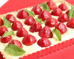 Lemon Curd Strawberry Tart Recipe – Laura Vitale – Laura in the Kitchen Episode 792