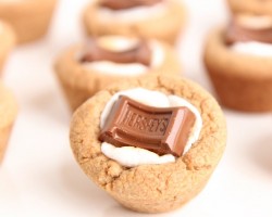 S’Mores Cookie Cups Recipe – Laura Vitale – Laura in the Kitchen Episode 801