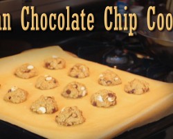 Vegan Macadamia Chocolate Chip Cookies