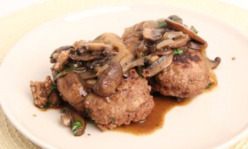 Homemade Salisbury Steaks Recipe – Laura Vitale – Laura in the Kitchen Episode 886