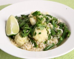 Quick Thai Inspired Green Curry Recipe – Laura Vitale – Laura in the Kitchen Episode