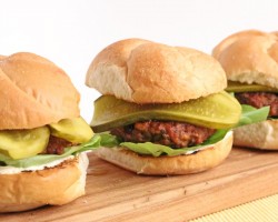 Chorizo Burgers Recipe – Laura Vitale – Laura in the Kitchen Episode 948