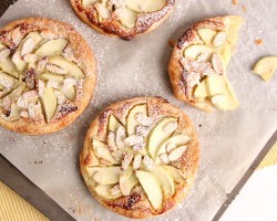 Almond Apple Tart Recipe – Laura Vitale – Laura in the Kitchen Episode 984