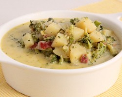 Cheesy Potato & Broccoli Soup – Laura Vitale – Laura in the Kitchen Episode 1010