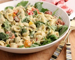 BLT Pasta Salad with Avocado Ranch Dressing | Episode 1041
